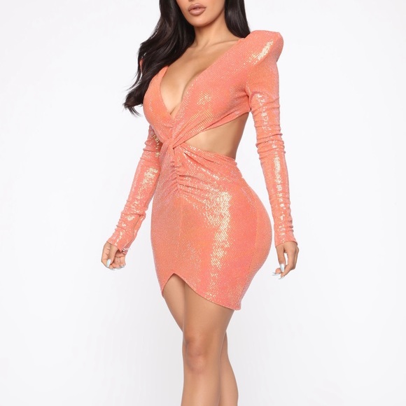 Fashion nova best angels cut out mini dress 🏵 - Picture 3 of 7